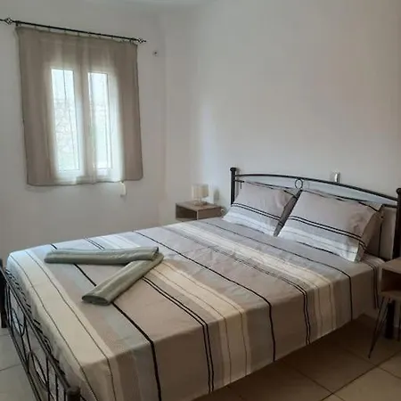 아파트 Sophie's Sunny Spot 2 Yefira