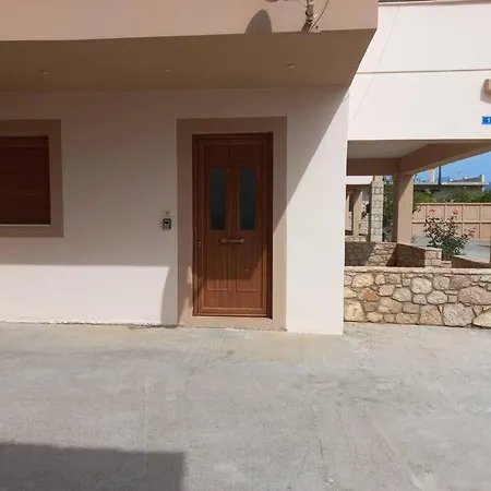 Sophie's Sunny Spot 2 *