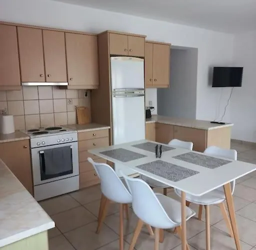 Sophie's Sunny Spot 2 * Yefira