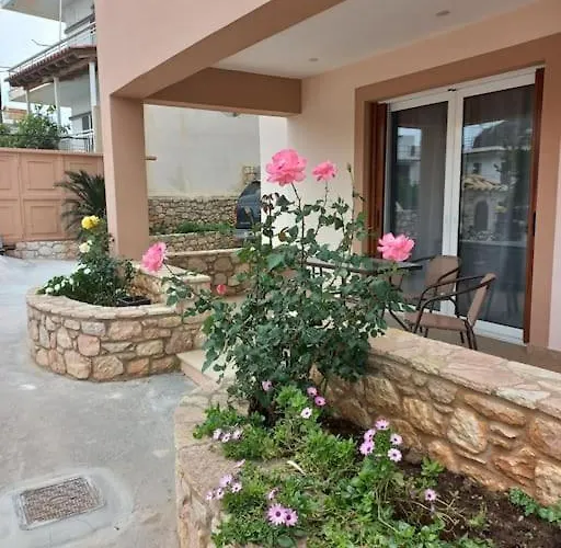 Sophie's Sunny Spot 2 Yefira