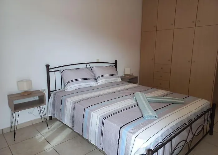 Sophie's Sunny Spot 2 * Yefira