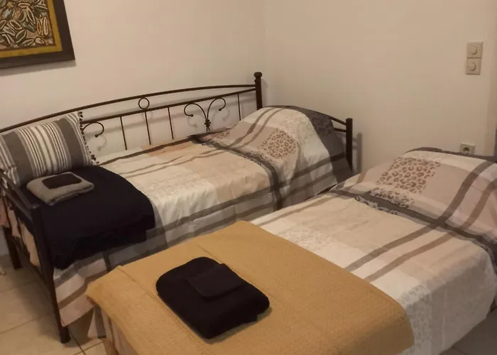 Sophie's Sunny Spot 2 דירה *